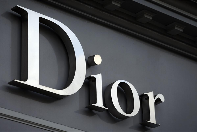 دیور dior تاریخچه برند دیور عطر ادکلن خرید ادکلن خرید ادکلن دیور ساواج دیور دیور ادیکت 